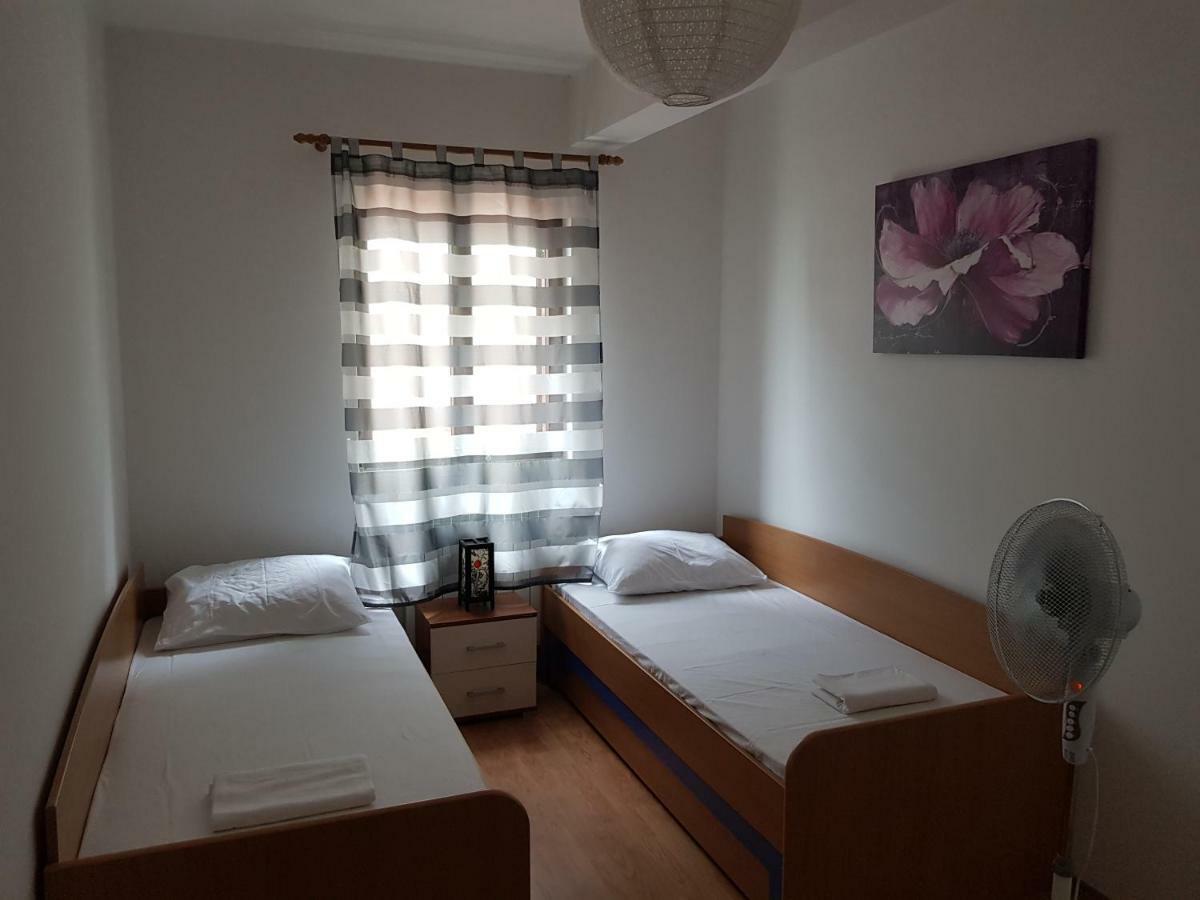 Apartments Milicic Herceg Novi Ngoại thất bức ảnh